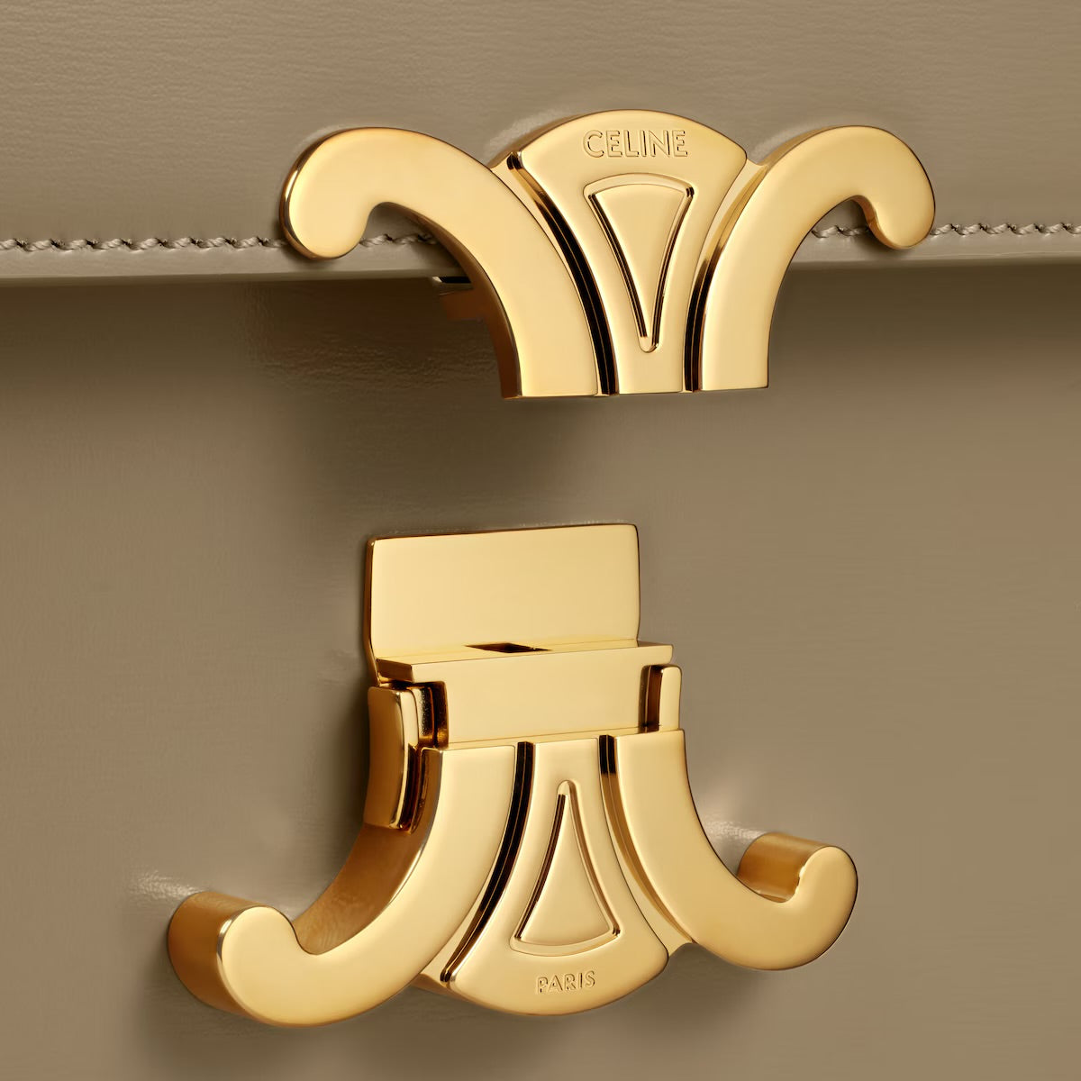 Celine BOLSO TEEN TRIOMPHE DE PIEL DE BECERRO BRILLANTE