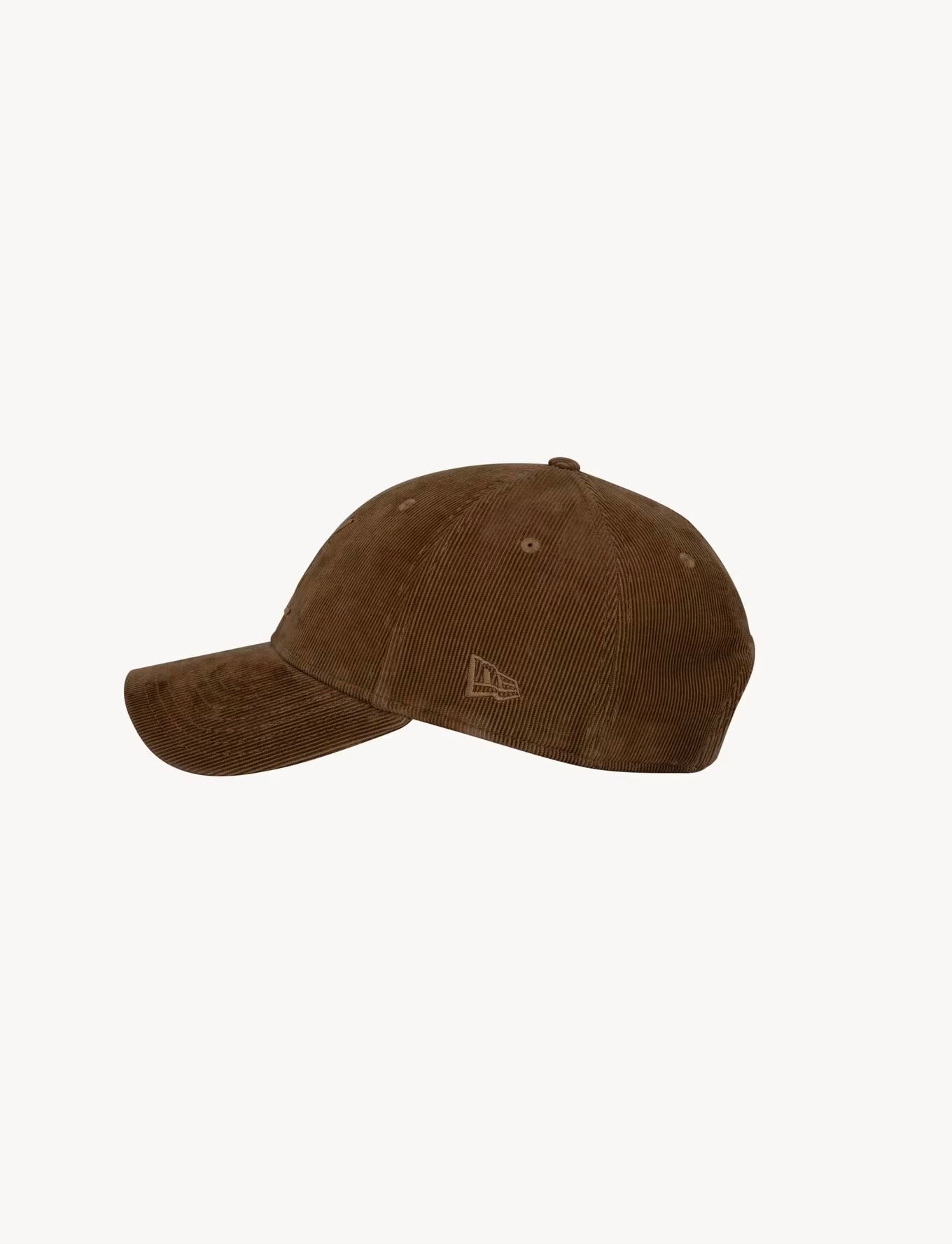 Gorra Saint Laurent colab New Era en pana
