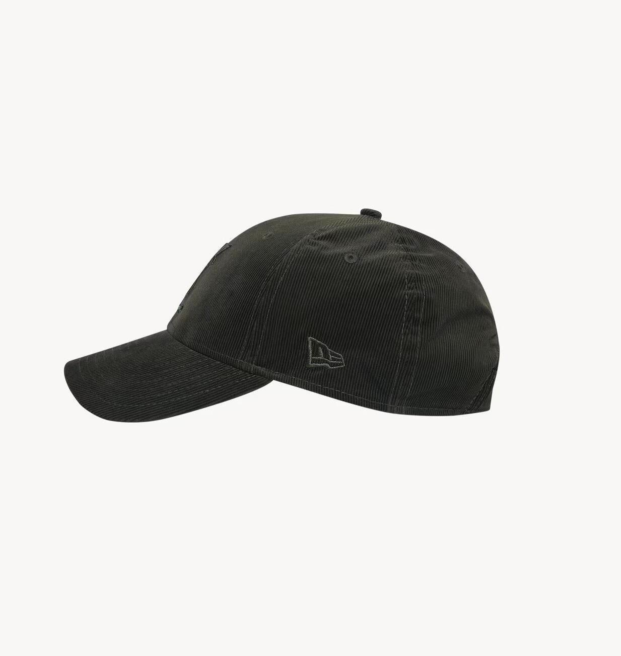 Gorra Saint Laurent colab New Era en pana