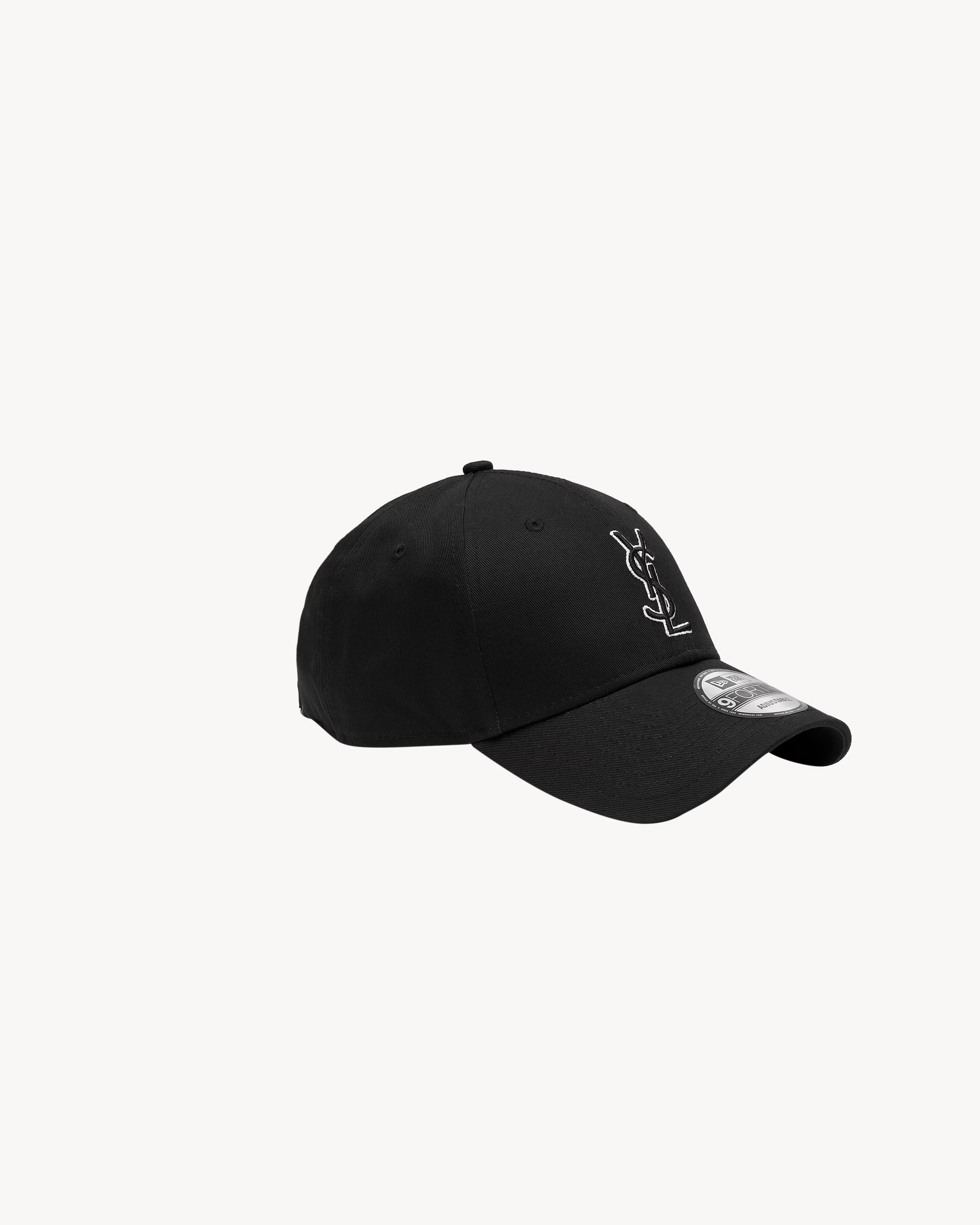 Saint Laurent gorra New Era