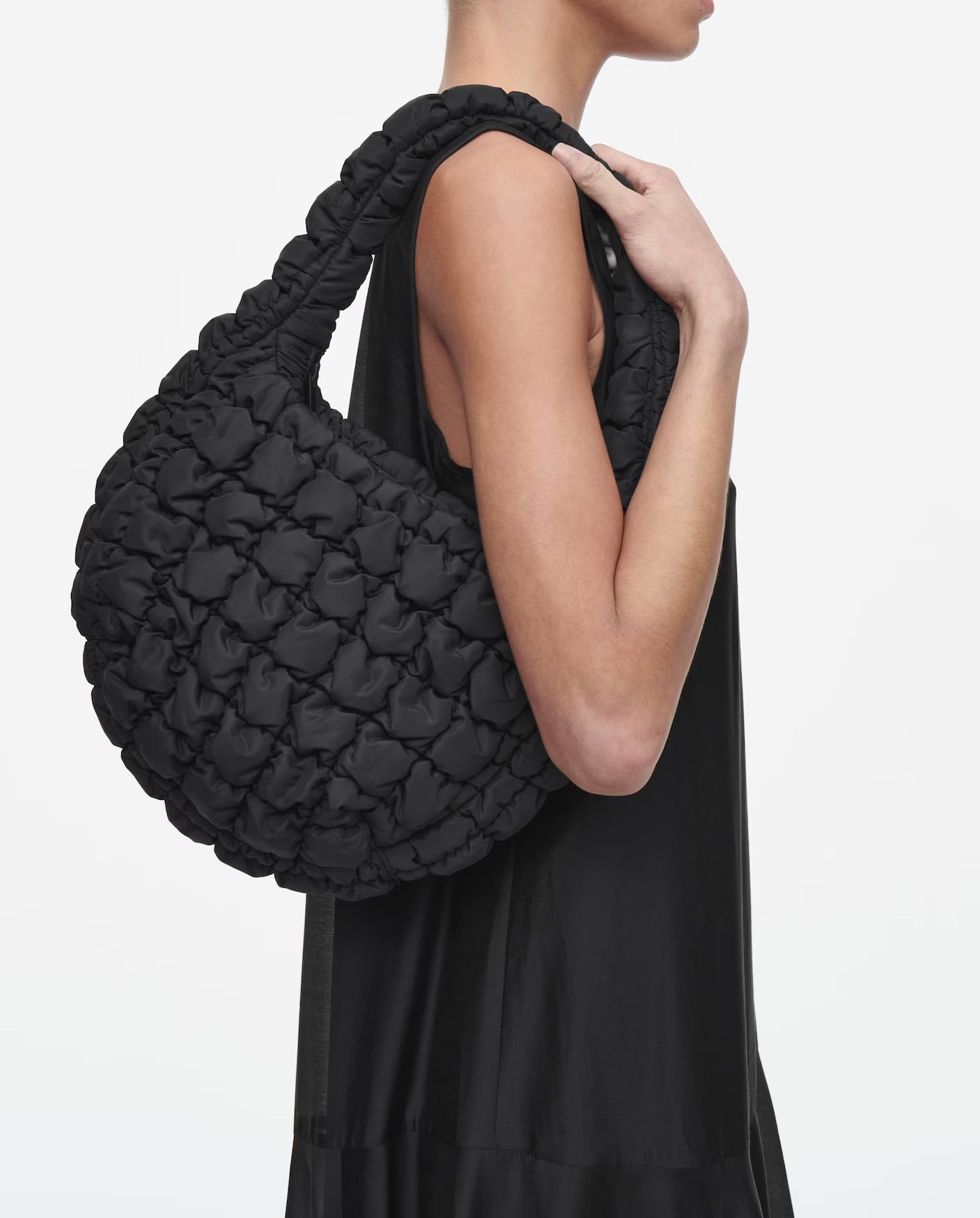 Bolso COS acolchado mediano