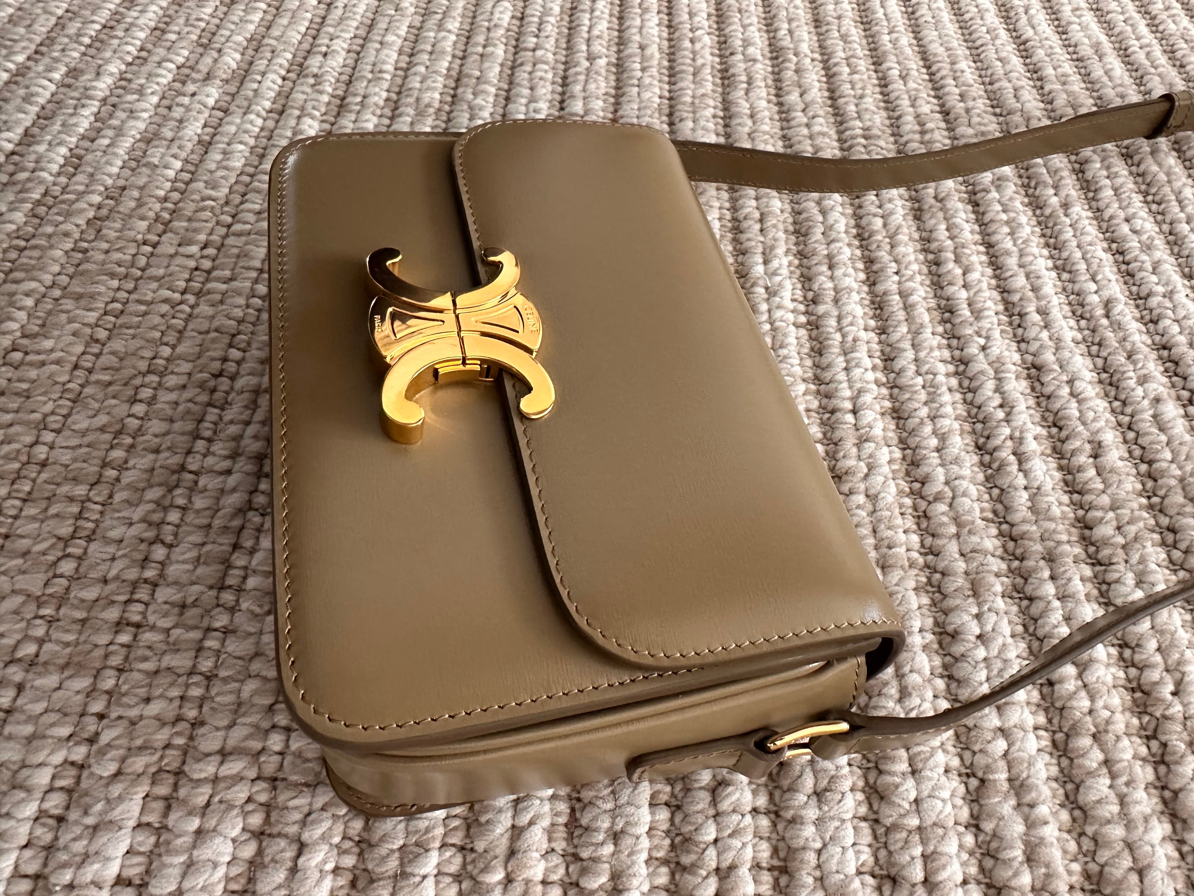 Celine BOLSO TEEN TRIOMPHE DE PIEL DE BECERRO BRILLANTE